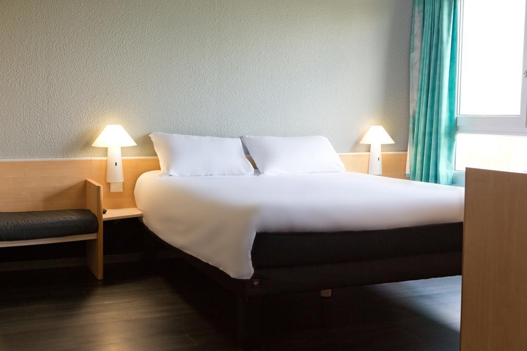 Готель Ibis Saint Dizier Номер фото