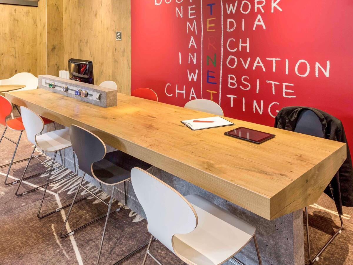 Готель Ibis Saint Dizier Екстер'єр фото